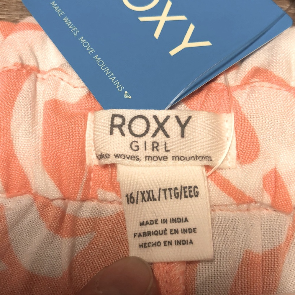 Brand🆕🔥❤️🔥 ROXY girl shorts - Picture 3 of 9